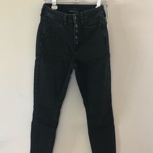 Women’s black button fly American Eagle jeans. Sz 2 short